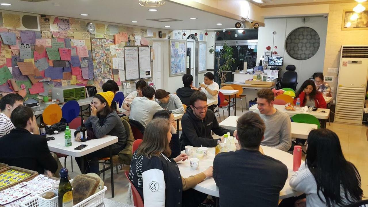 Goodstay Backpackers Gyeongju Guesthouse Buitenkant foto